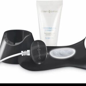 Clarisonic Black Cleansing Device with Cleanser